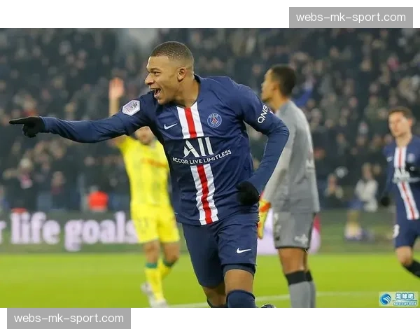 专栏作者呼吁:法甲应设立“足球遗产保护基金” 专栏作者呼吁:法甲应设立“足球遗产保护基金”