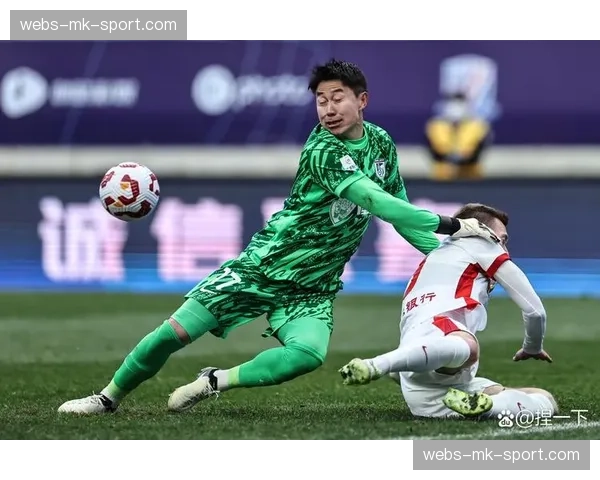 中超第三轮：山东泰山客场2-0战胜长春亚泰，取得两连胜